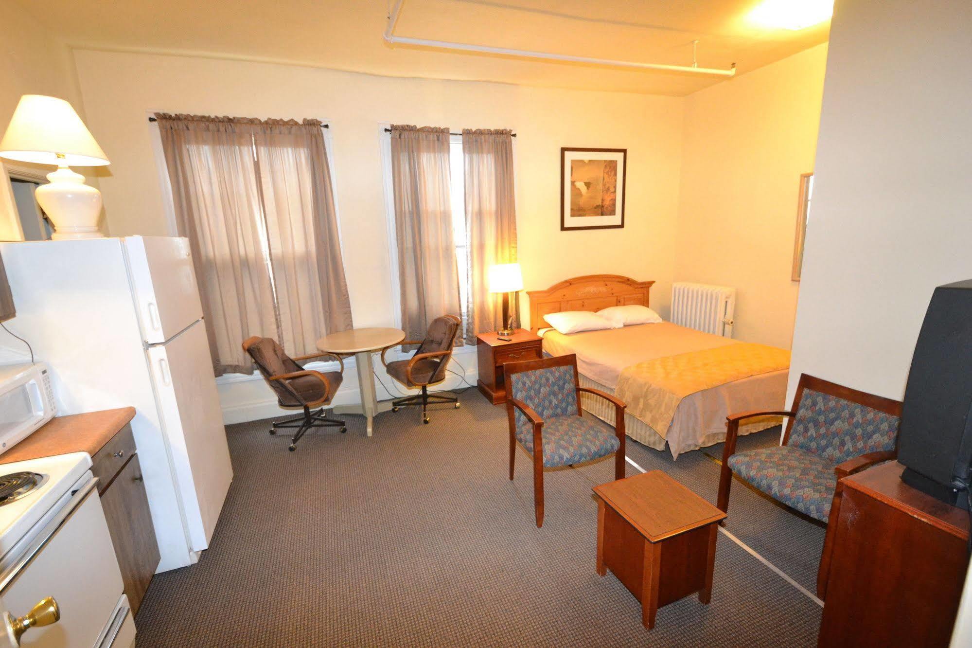 Perfect Stay Inn & Suites Blair Ngoại thất bức ảnh