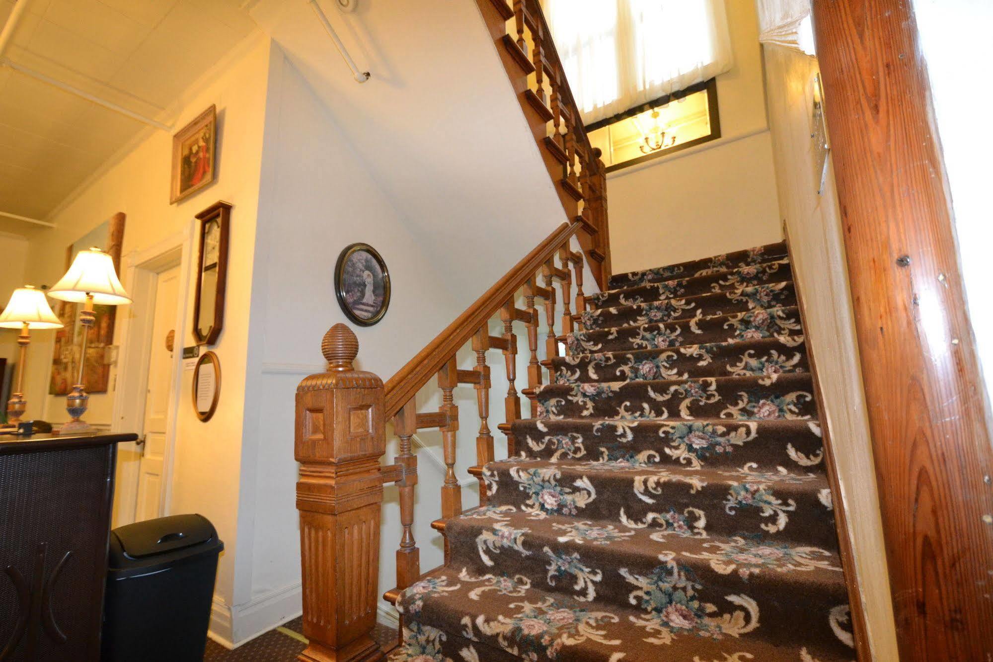 Perfect Stay Inn & Suites Blair Ngoại thất bức ảnh